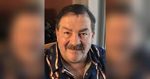 Dean Arneson's Instagram, Twitter & Facebook