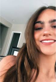 ellie cates (@elliecatess)