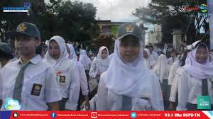 Bahasa indonesia disusun dari 40 soal pilihan ganda dan 5 soal uraian. Disdikbud Kota Sukabumi