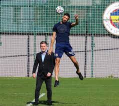 Kemal ademi prefers to play with right foot. Kemal Ademi Im Interview Es Super Lig International Facebook