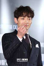 현빈 / hyun bin (hyeon bin). Bi Rain Officially Appeared With His Head His Ex Girlfriend Hyun Bin Bowed Repeatedly To Show At The Event