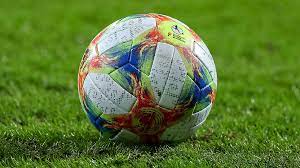 The german name for football (or soccer). Corona Krise Auswirkungen Auf Den Fussball