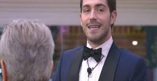 Tommaso zorzi è un altro protagonista di #riccanza, il nuovo programma televisivo di mtv. Gf Vip Tommaso Zorzi Mio Padre Non Mi Abbraccia Da 8 Anni Bigodino