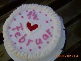 Rezept Torten Meine Torte Zum Valentinstag Cappuccino Eierlikorcreme Torte Mit Viel Sahne Und Mit Liebe Gemacht In 2020 Cappuccino Leckere Torten Valentinstag