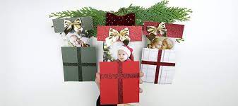 Follow along with us and learn how to draw a birthday present folding surprise. How To Make A Christmas Present Pop Up Card Video Diy