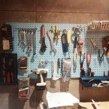 ricoさんの ガレージアイテム アメリカン 工具 有孔ボード pegboard diy インナーガレージ ガレージ 壁 天井 のお部屋写真 ガレージの壁 インテリア 実例 インナーガレージ