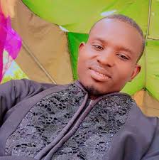 An hadu ba rabu ba. Kabila daban-daban, tawaga d'aya.