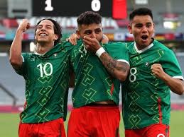 Estadio jorge basadre, tacna, perú perú: Ng Lw4hsyrg3nm