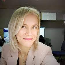 Hilary Eckert's Instagram, Twitter & Facebook