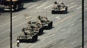 Tiananmen square protests of 1989. Tiananmen Square Protests Timeline Massacre Aftermath History