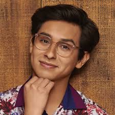 Modern Family Cast & Crew