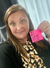 Hey everyone! Would anyone want me to go live tonight? @highlight