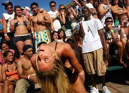 Had an amazing time meeting new people counting down the days for the next one! 29 Photos That Show Just How Insane Spring Break Was In The 2000s