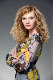 Agata, the daughter of polish politician, former prime minister of poland and president of the european parliament jerzy buzek, was born in pyskowice in gliwice county, poland. Agata Buzek Actresses Art Music Polacy