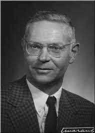 Julio Llamas Rodríguez, un maestro en el campo de batalla. : Fantasietta  para trompeta y piano, de Marcel Bitsch, y su relación con la música del  siglo XX.