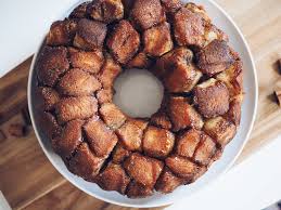 I decided it was time to update the photos, add. Rezept Monkey Bread Marry Kotter