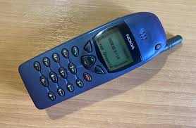 Nokia 6110: the 1st phone with Snake, the 1st GSM phone with ARM processor,  the 1st Series 20 phone, the 1st 6XXX Series Nokia & the 1st Nokia having  the legendary Tune
