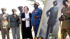 There are about 75 000 namibians of european descent, approximately two thirds of these speak afrikaans, one quarter german and most of the rest english and a few speak portuguese. Genocide In Namibia Germany Remains At Odds With Its Colonial Legacy Germany News And In Depth Reporting From Berlin And Beyond Dw 30 07 2018