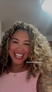 Descubra o Melhor do Pagode com Bruna Almeida