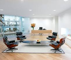 While we would all love to own an authentic eames lounge chair by herman miller, not everyone has the budget for luxury. Manhattan Home Design 10 Off The Eames Lounge Chair Replica Milled