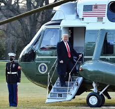 El helicóptero en el que viajaba el presidente colombiano iván duque fue atacado este viernes de varios disparos cuando aterrizaba en el aeropuerto de cúcuta. El Regional Trump Abandono La Casa Blanca En Helicoptero Presidencial El Presidente Saliente De Estados Unidos El Republicano Donald Trump Abandono La Casa Blanca Y Abordo El Helicoptero Presidencial El Marine