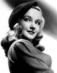 Nina Foch Beret Vintage 1940s Hairstyle 1940s Hairstyles Vintage Hairstyles Retro Hairstyles