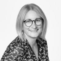 5 "Suzanne Petri" profiles