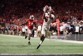 The senior joined a list that includes nebraska's johnny rodgers (1972), notre dame's tim brown (1987) and michigan's desmond howard (1991). Devonta Smith Of The Alabama Crimson Tide Catches A 41 Yard Touchdown In 2020 Alabama Crimson Tide Alabama Crimson Tide Football Wallpaper Alabama Football Roll Tide