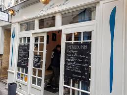 Though much of italy remains under strict coronavirus restrictions, restaurants and bars have opened their doors in protest. Bistrot Instinct Paris 3 Cantine De Quartier Restos Sur Le Grill Blog Critique Des Restaurants De Paris Independant