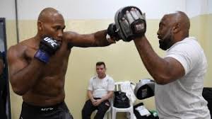 Fight card, odds, expert picks, prelims check out who the experts at cbs sports are taking in the lightweight title fight in houston. Aqwu1rolfpjz4m