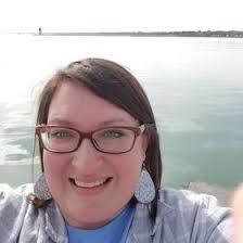 Leslie Lemaster's Instagram, Twitter & Facebook