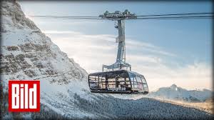Die erst im dezember eröffnete. Seilbahn Zur Zugspitze Fahrt Mit Der Rekord Bahn Youtube