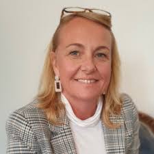 Christie Breen's Instagram, Twitter & Facebook