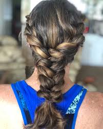 In this picture, ginnifer's haircut is a longer fringe with many layers. 11 Stylish Short Hairstyles For Your Workout Days