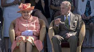 Doch der streit zwischen den royals und in der stiftskirche st. Queen Elizabeth Ii Beisetzung Geplant Wer Zahlt Jetzt Prinz Philips Beerdigung News De