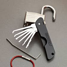 How to pick a lock using a knife. Jack Knife Style Lock Picking Set Garrett Wade