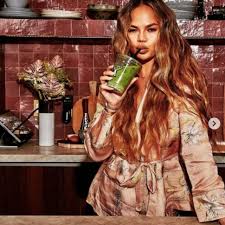 See more of chrissy teigen's fanbase on facebook. Warum Chrissy Teigen Plotzlich Uberall Ist Sz Magazin