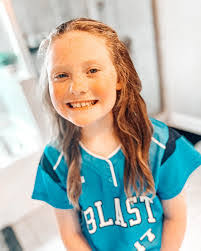 Kristen Tyree's Instagram, Twitter & Facebook