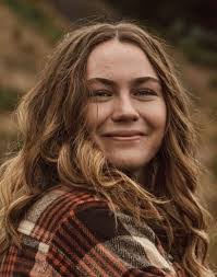 Kierra Bennett's Instagram, Twitter & Facebook