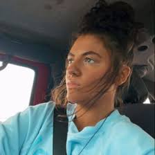 Eliza Alvarez (elizaralvarez)