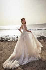 Wollen sie wissen, warum sie ein hochzeitskleid im traum tragen? 220 Prinzessin Brautkleid Ideen In 2021 Brautkleid Brautkleid Prinzessin Kleider