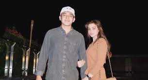 Jika saat ini aliff tengah dalam masalah atas status pernikahannya dengan aska ongi, yang ternyata tak tercatat dalam agama maupun negara, melalui bagi kamu yang belum tahu, 2017 silam, nora alexandra philips mengunggah buku nikahnya dengan aliff alli yang kemudian menimbulkan. Aliff Ali Talak Tiga Nora Alexandra