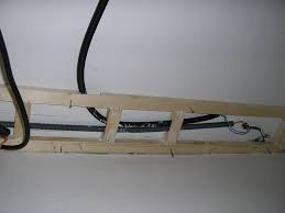 Cache electricite plafond / comment raccorder les fils electriques d un ventilateur de plafond : Cacher Les Fils Electriques Les Bricolos