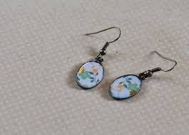 Love Finding Mod Podge Ideas Me Too Here S An Easy Tutorial For Making Your Own Diy Earrings With Mod Podge Dimensiona Diy Earrings Jewelry Box Diy Mod Podge