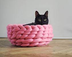 The steps given in the free knitting pattern are to make this knitted pet bed in one size. Extremely Chunky Pet Beds Knit By Anna Mo Bored Panda