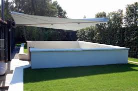 Der passende sonnenschutz ist einer der schlüssel zum „entspannungserfolg auf der terrasse. 50 Moderne Beispiele Und Ein Paar Traditionelle Strategien Fur Den Modernen Sonnenschutz Sonnenschutz Garten Landschaftsbau Landschaftsbau
