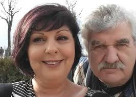Σπούδασε νηπιαγωγός χωρίς ποτέ να θελήσει να ασκήσει το συγκεκριμένο . Lena Manta Exei Epeteio Kai Mas Deixnei Fwtografies Apo Ton Gamo Ths