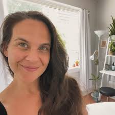 Chapters closing and chapters opening 📖 I am sad that four amazing years  at 320 Bloor St W are coming to an end in only a few days. And I'm also very