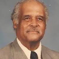 Lonnie Munson's Instagram, Twitter & Facebook