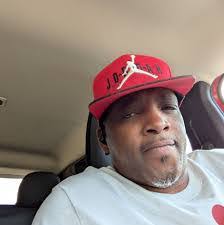 Marcie Earl's Instagram, Twitter & Facebook